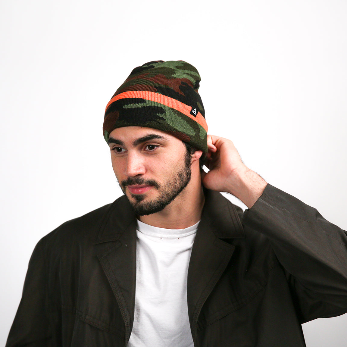 Camo Beanie with Color Stripe Orange – Chillmeister